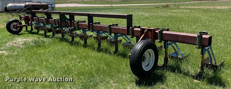 image for item DK6558 Row crop cultivator