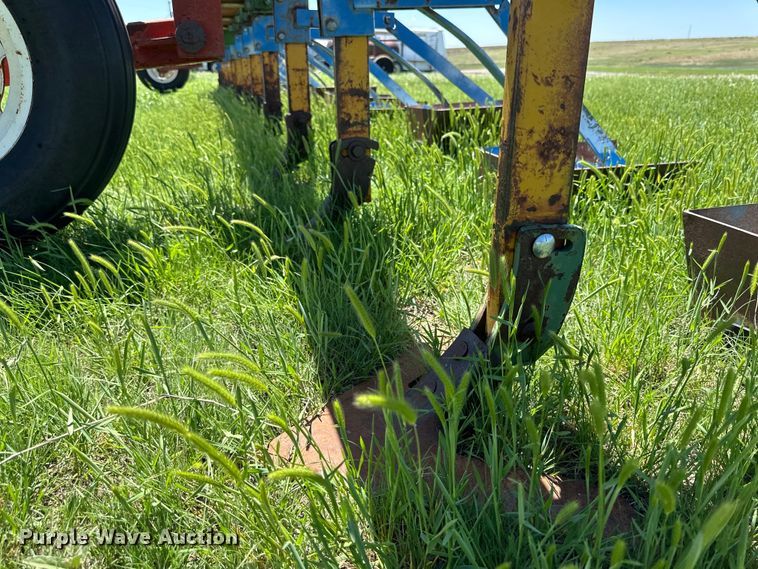 image for item DK6558 Row crop cultivator