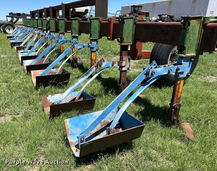 image for item DK6558 Row crop cultivator