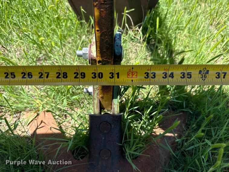 image for item DK6558 Row crop cultivator