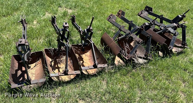 image for item DK6558 Row crop cultivator