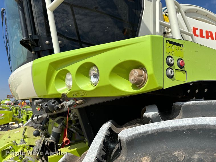 image for item DK6830 2018 Claas Jaguar 980 forage harvester