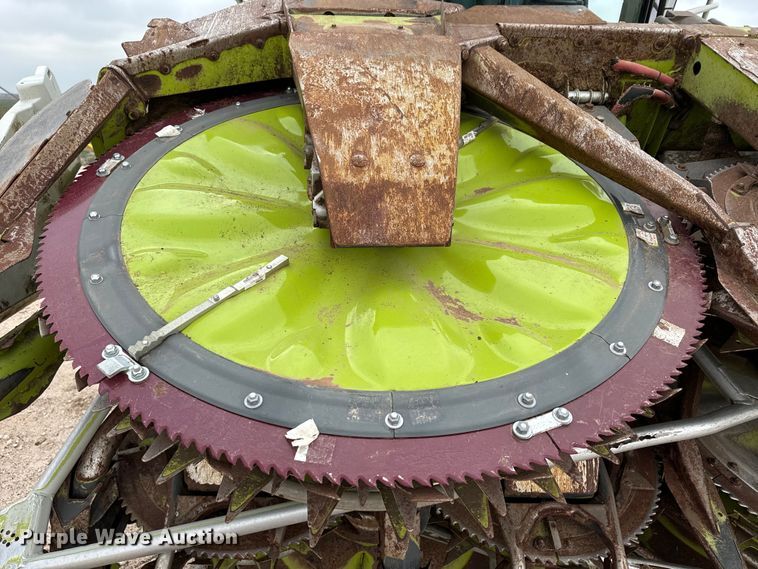 image for item DK6832 2018 Claas Orbis 900 rotary forage head