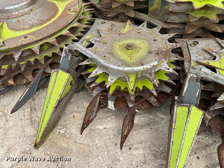 image for item DK6832 2018 Claas Orbis 900 rotary forage head