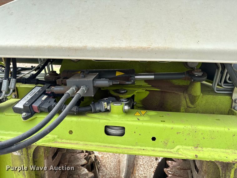 image for item DK6832 2018 Claas Orbis 900 rotary forage head