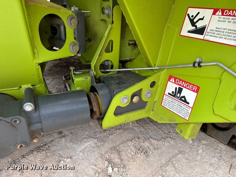 image for item DK6832 2018 Claas Orbis 900 rotary forage head