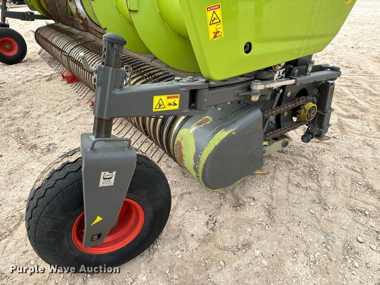 image for item DK6833 Claas 380 Pickup pickup head