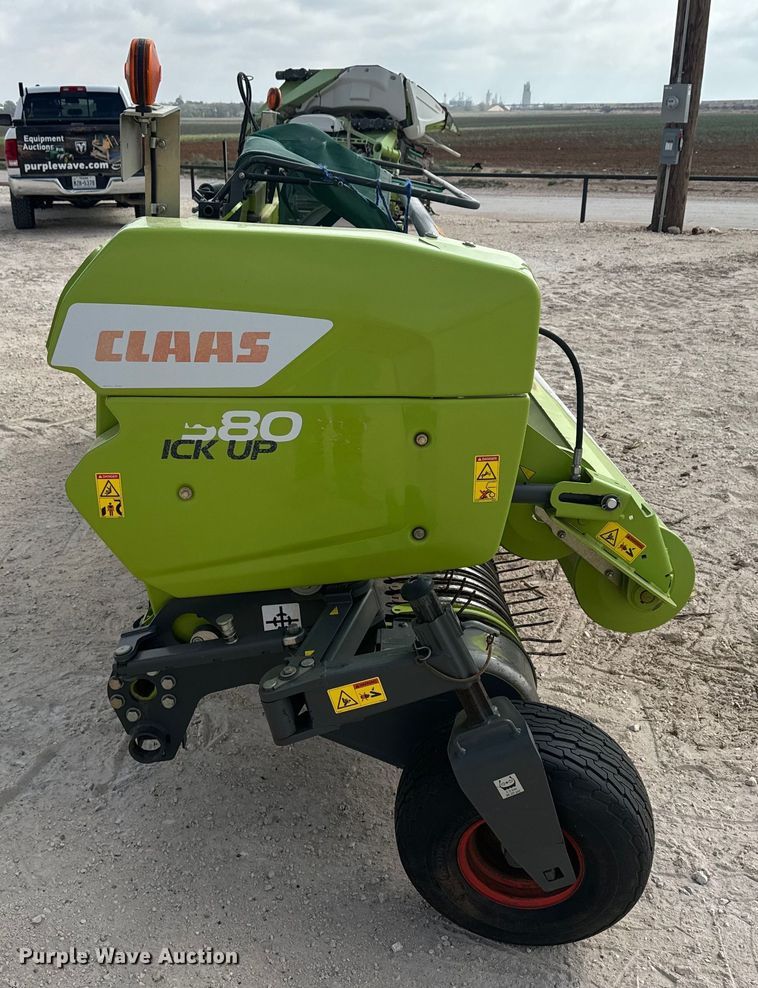 image for item DK6834 2018 Claas 380 Pickup pickup head