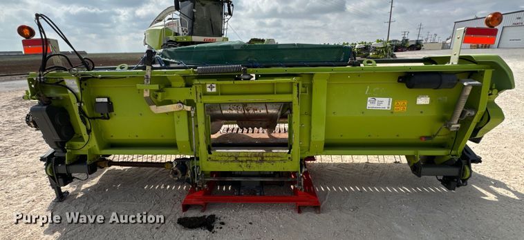 image for item DK6834 2018 Claas 380 Pickup pickup head