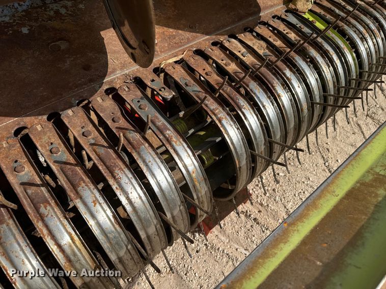 image for item DK6834 2018 Claas 380 Pickup pickup head