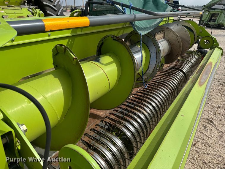 image for item DK6834 2018 Claas 380 Pickup pickup head