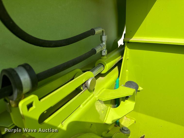 image for item DK6834 2018 Claas 380 Pickup pickup head