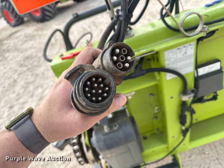 image for item DK6834 2018 Claas 380 Pickup pickup head