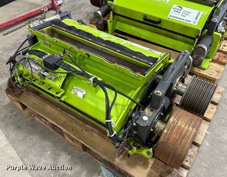 image for item DK6835 Claas kernel Processor