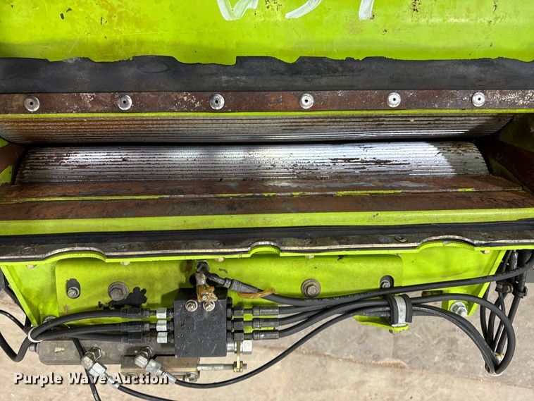 image for item DK6835 Claas kernel Processor