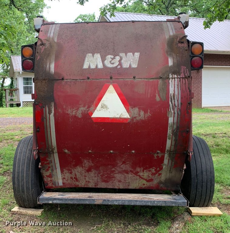 image for item DM7824 M&W 4500 round baler