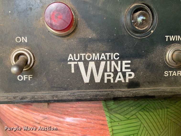 image for item DM7824 M&W 4500 round baler