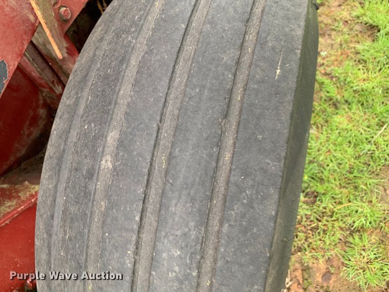 image for item DM7824 M&W 4500 round baler