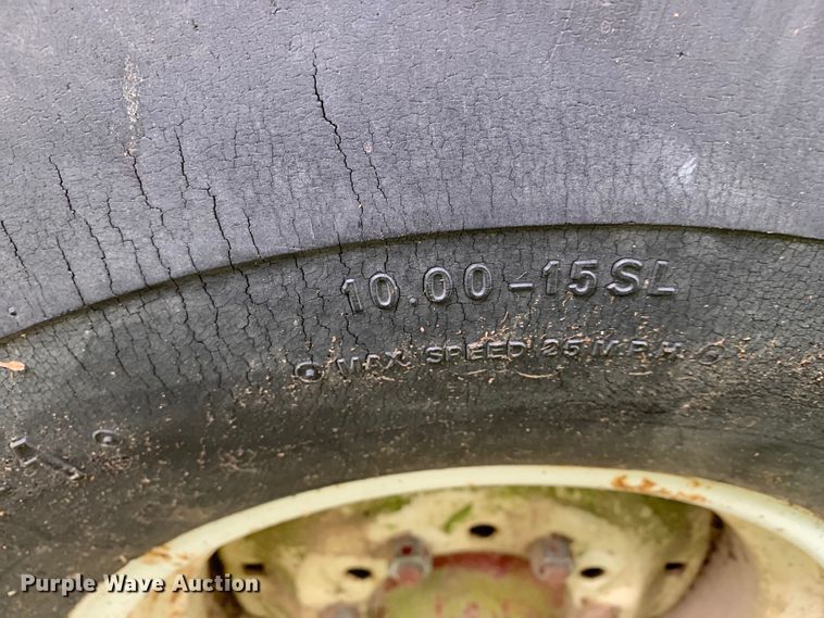 image for item DM7824 M&W 4500 round baler