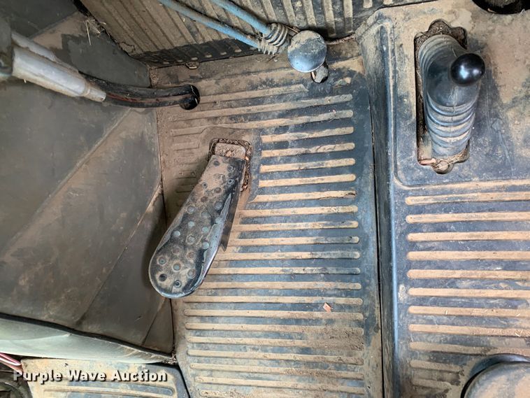 image for item DM7826 1996 Zetor 6320 tractor