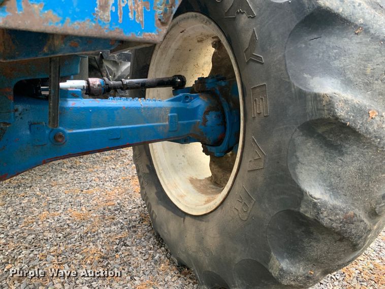 image for item DM7827 1993 Ford 7740 PowerStar SLE MFWD tractor