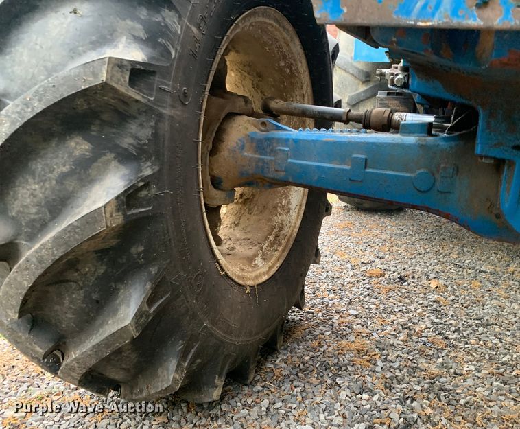 image for item DM7827 1993 Ford 7740 PowerStar SLE MFWD tractor