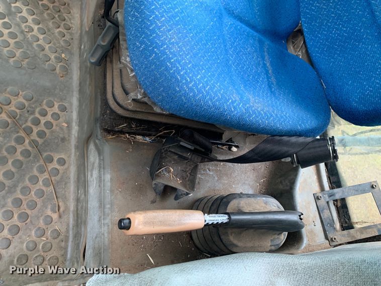 image for item DM7827 1993 Ford 7740 PowerStar SLE MFWD tractor