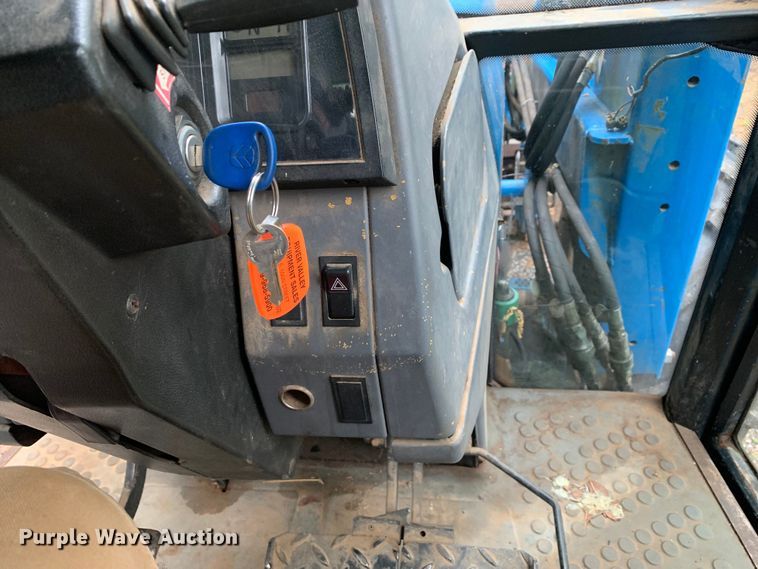 image for item DM7827 1993 Ford 7740 PowerStar SLE MFWD tractor