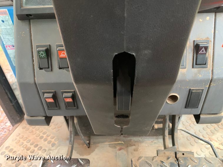 image for item DM7827 1993 Ford 7740 PowerStar SLE MFWD tractor