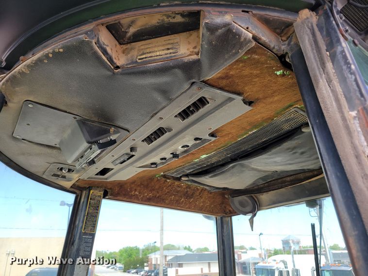 image for item DP1398 2006 John Deere 8430 4WD tractor