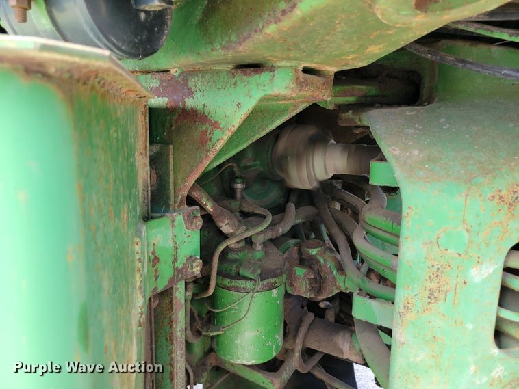 image for item DP1398 2006 John Deere 8430 4WD tractor