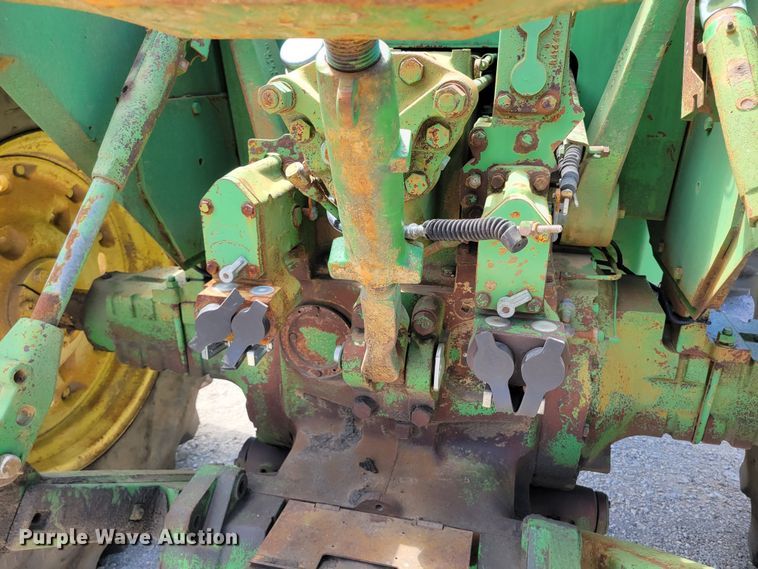 image for item DP1398 2006 John Deere 8430 4WD tractor