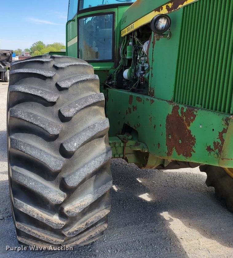 image for item DP1398 2006 John Deere 8430 4WD tractor