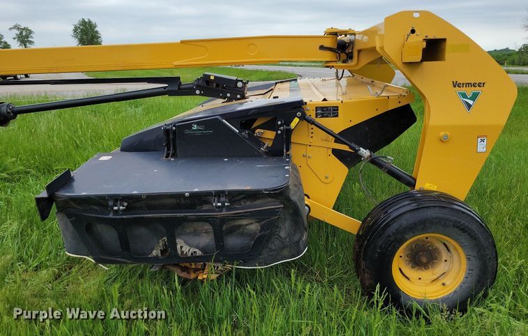 image for item DP1463 2016 Vermeer MC4500 disc mower