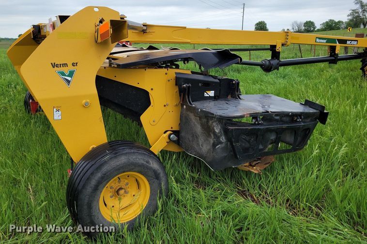 image for item DP1463 2016 Vermeer MC4500 disc mower