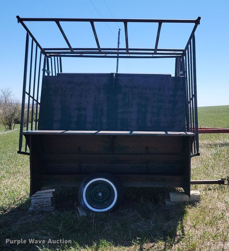 image for item DP3556 Vern  creep feeder