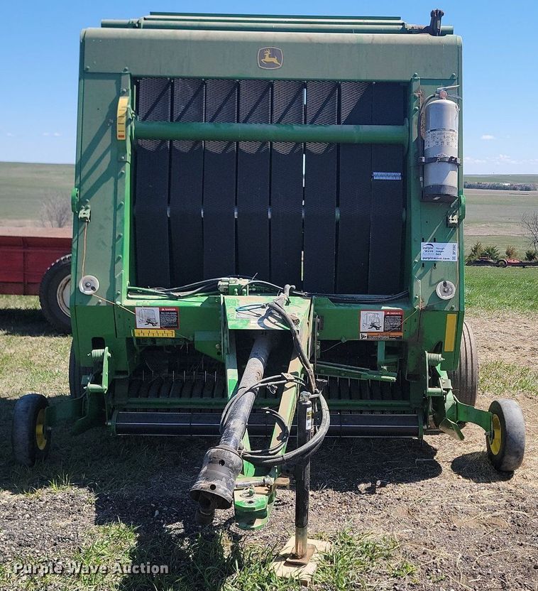 image for item DP3562 2007 John Deere  558 MegaWide Plus round baler