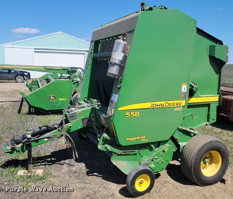 image for item DP3562 2007 John Deere  558 MegaWide Plus round baler