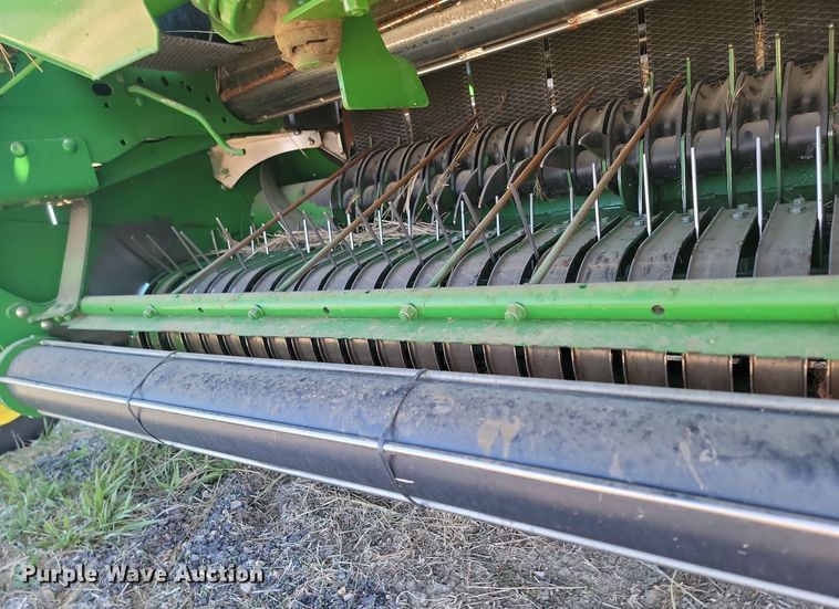 image for item DP3562 2007 John Deere  558 MegaWide Plus round baler