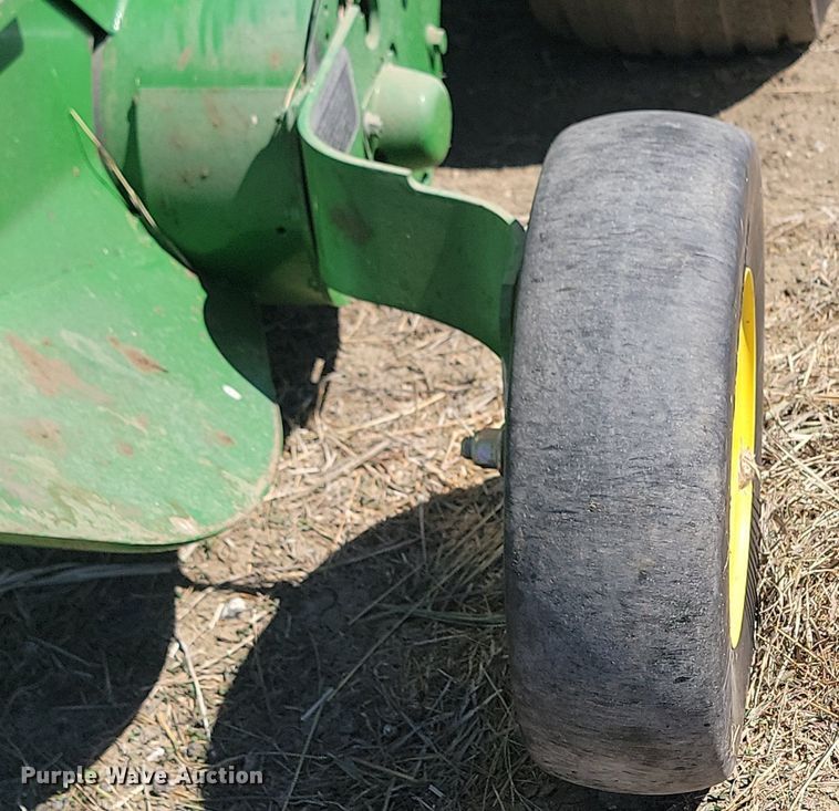 image for item DP3562 2007 John Deere  558 MegaWide Plus round baler