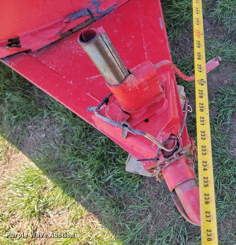 image for item DP3568 1979 S & S 6x16 livestock trailer