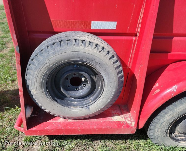 image for item DP3568 1979 S & S 6x16 livestock trailer
