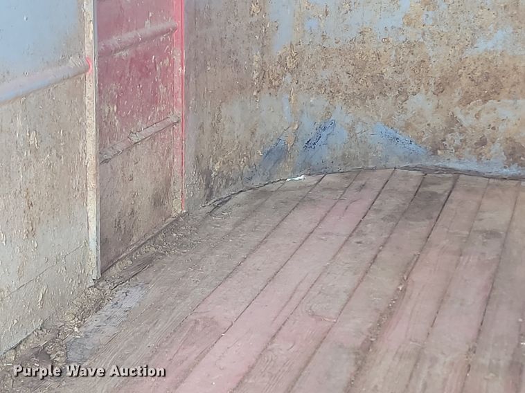 image for item DP3568 1979 S & S 6x16 livestock trailer