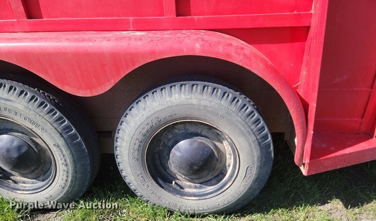 image for item DP3568 1979 S & S 6x16 livestock trailer