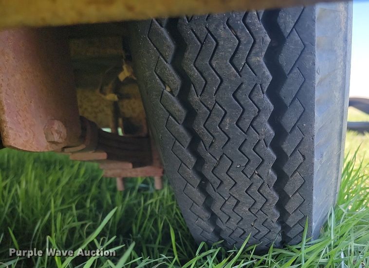 image for item DP3568 1979 S & S 6x16 livestock trailer