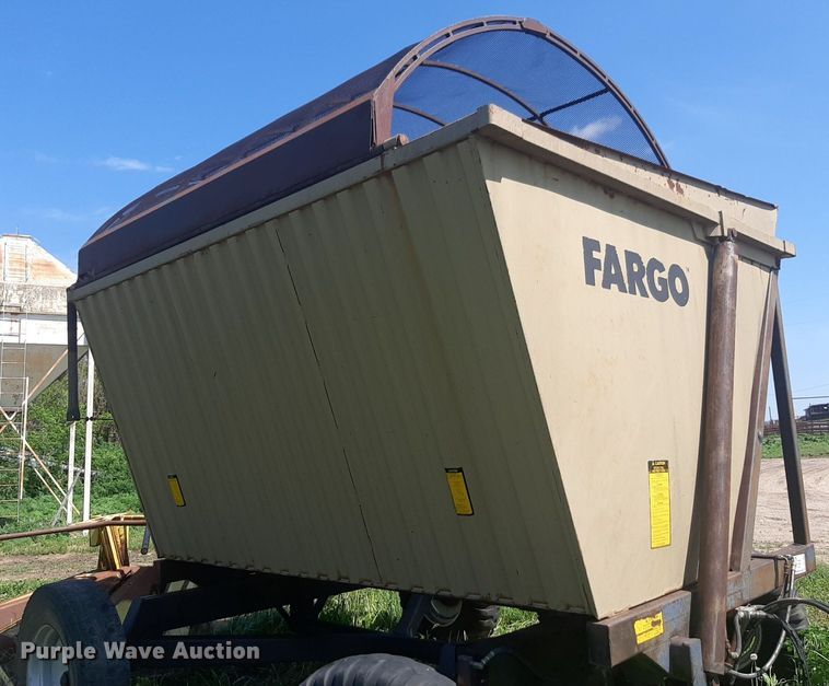 image for item DQ7062 Fargo silage wagon