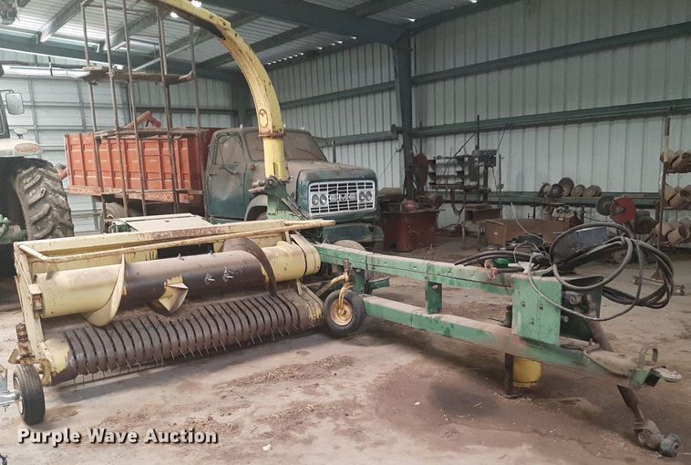 image for item DQ7063 John Deere  3960 forage harvester