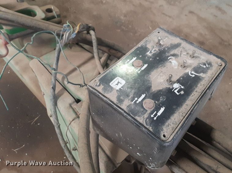 image for item DQ7063 John Deere  3960 forage harvester