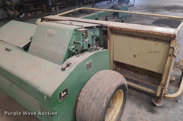 image for item DQ7063 John Deere  3960 forage harvester