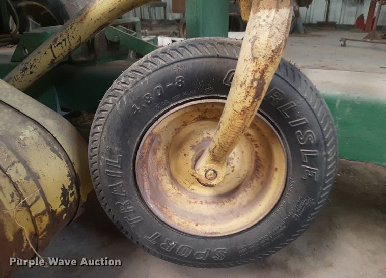 image for item DQ7063 John Deere  3960 forage harvester